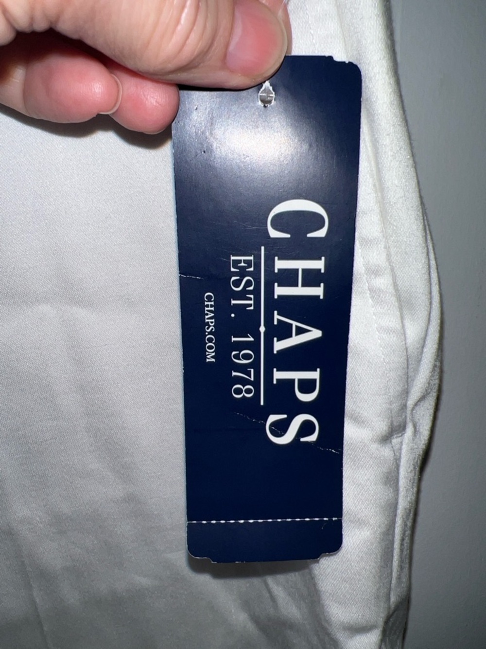 Chaps White Stretch Knee-Length Shorts with Gold Buttons Size 12 NWT 0406265 - Picture 3 of 6